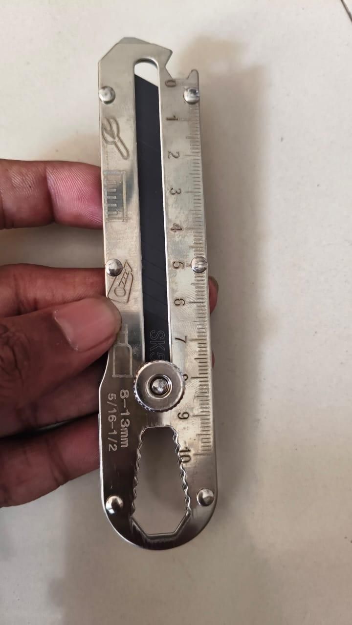6 in 1 Stainless Steel Utility Knife